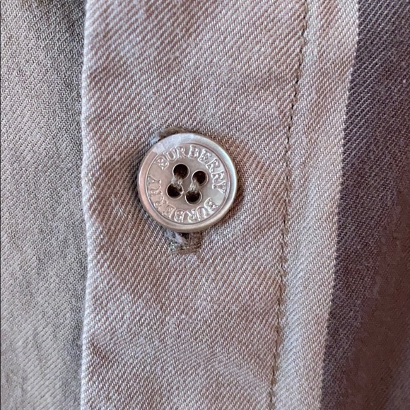 BURBERRY Men’s Button Up - Picture 5 of 5